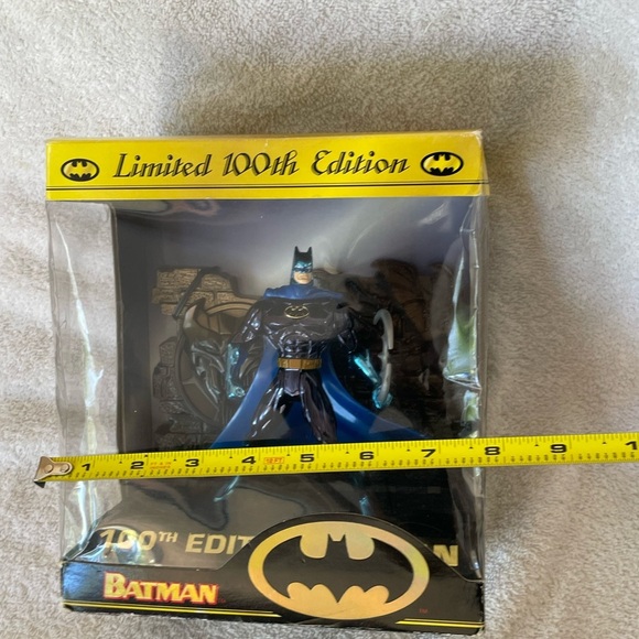 Limited 100th Edition Batman Figure Vintage 1996 - Picture 2 of 14